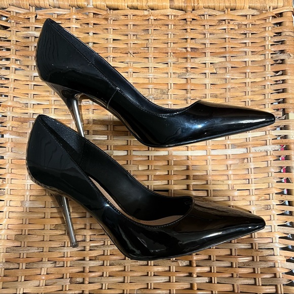 Zara Patent black shoe - Picture 1 of 6